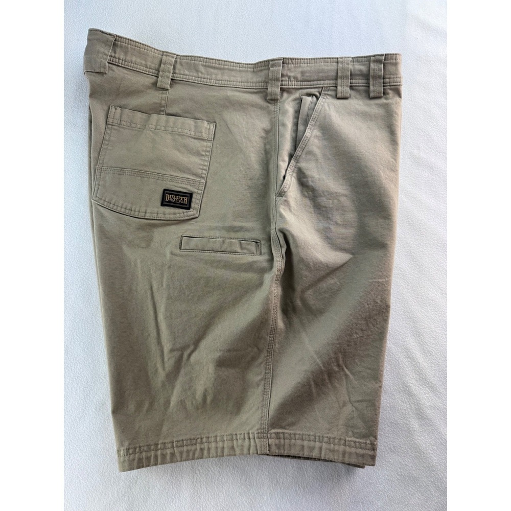 Duluth Trading Mens Fire Hose Relaxed Fit Foreman II" Shorts Khaki Actual Sz. 48